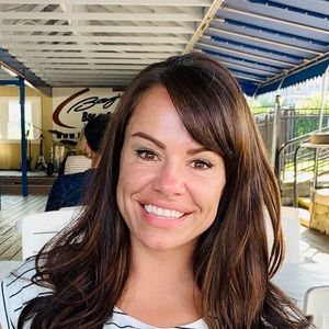 Meet your Posher, Dana